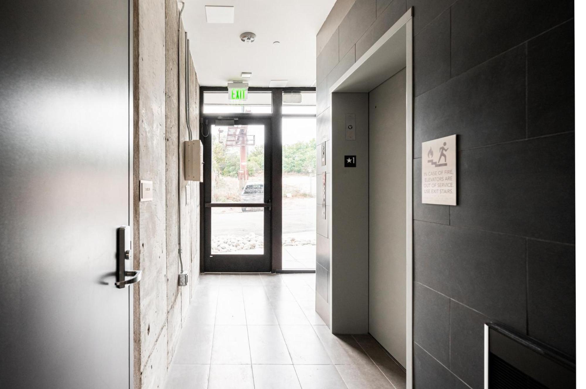 Luxurious Escape - Walk To Empower Field - Tesoro DEN Exterior foto